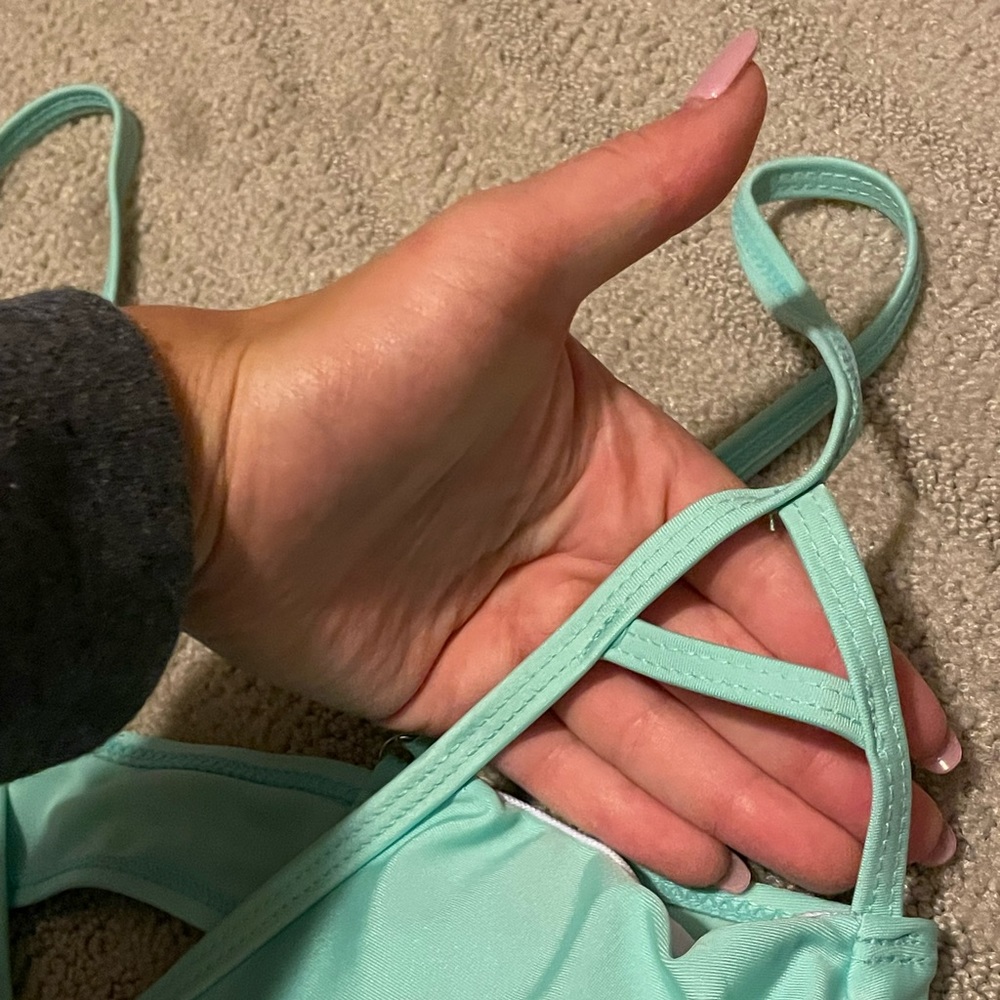 🫶TEAL👙SUPER CUTE🌈 Cut out Bikini SWIM 🔝 ❤️‍🔥🫶🏼 - Picture 3 of 7